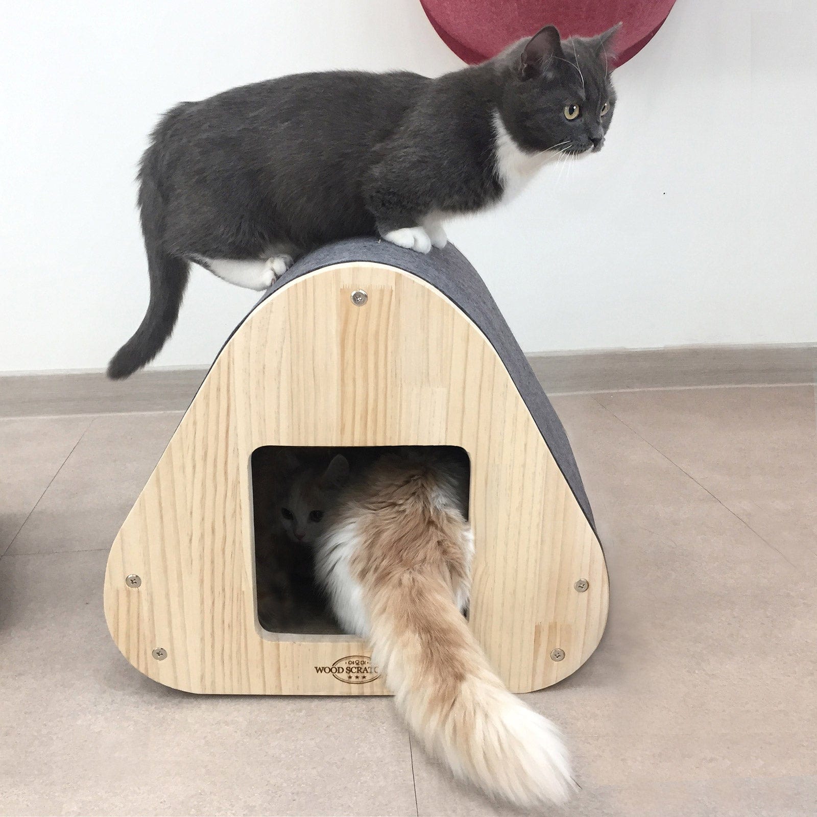 Spud Jax Petshop Yaomi Wood Triangle Cat Scratcher Sofa Pet Bed Pet Care > Cat Supplies > Cat Scratchers
