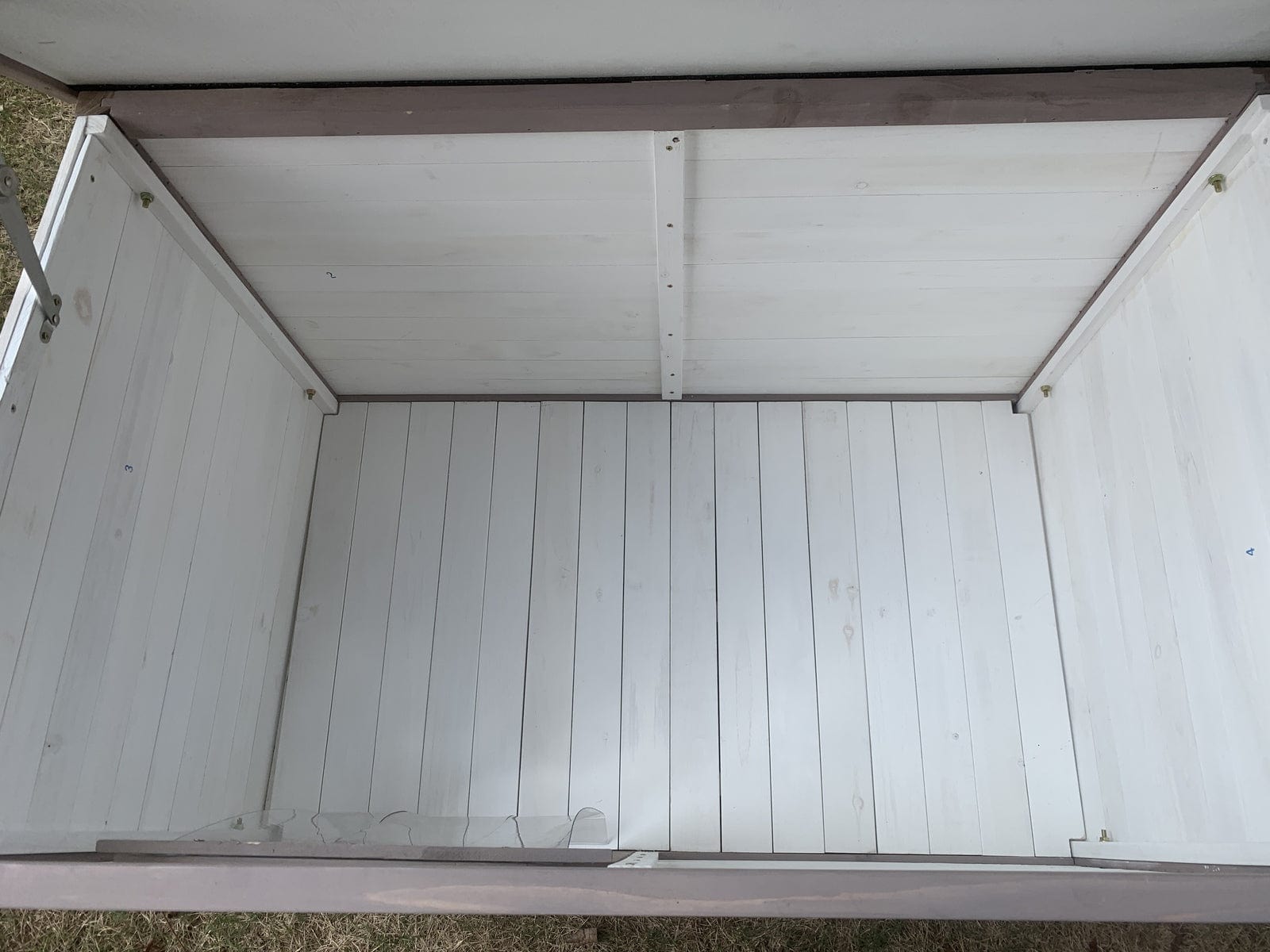 Spud Jax Petshop YES4PETS XL Timber Pet Dog Kennel House Puppy Wooden Timber Cabin With Stripe White Pet Care